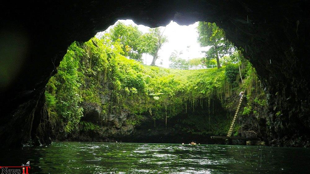Tosua-Ocean-Trench-Cave