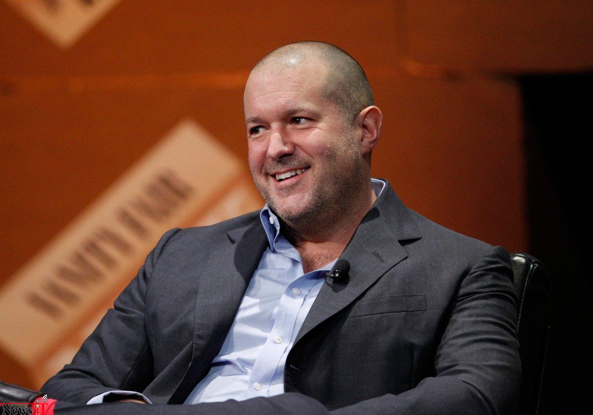 jony-ive-designs-all-of-apples-hit-products